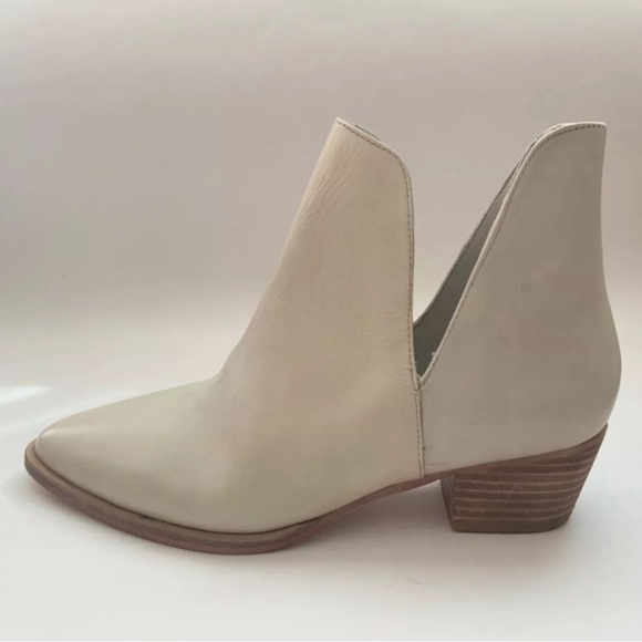 Free People Charm Double V Ankle Boots Cream/Tan Size 38/7.5 - Picture 6 of 7